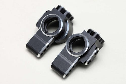 RD-415A - Yokomo Aluminum Rear Hub Carrier for RD2.0/SD3.0 - various colours - Image 3